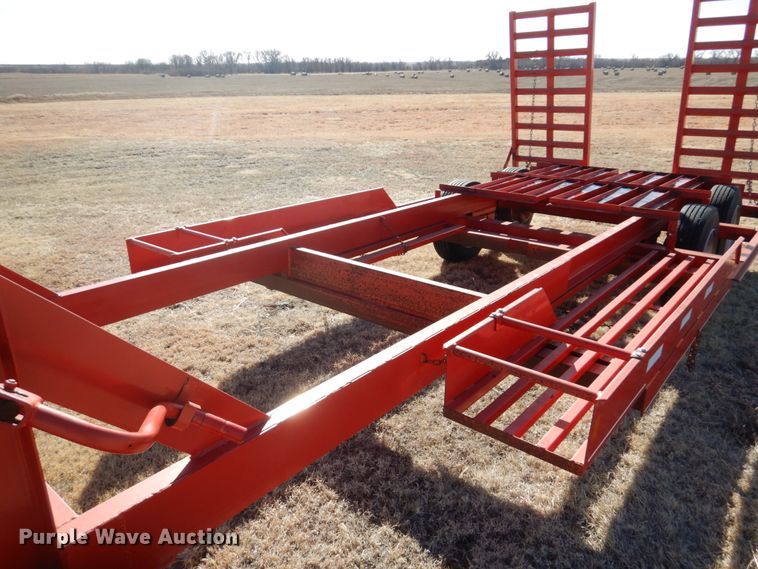 image for item DF7378 2012 Donahue EXG-180 windrower trailer