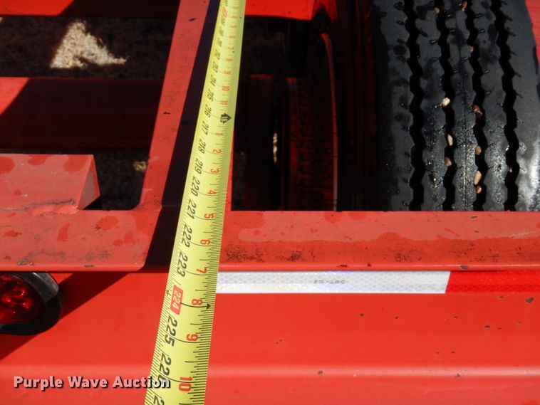 image for item DF7378 2012 Donahue EXG-180 windrower trailer