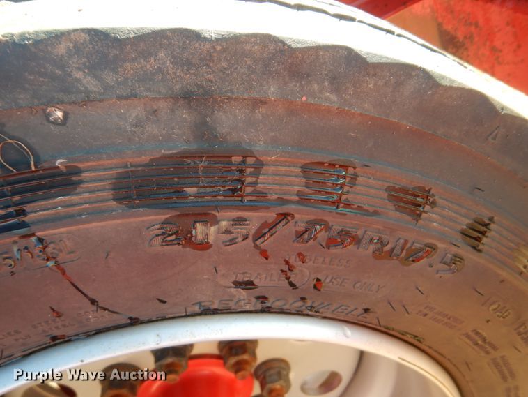 image for item DF7378 2012 Donahue EXG-180 windrower trailer