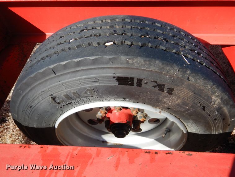 image for item DF7378 2012 Donahue EXG-180 windrower trailer