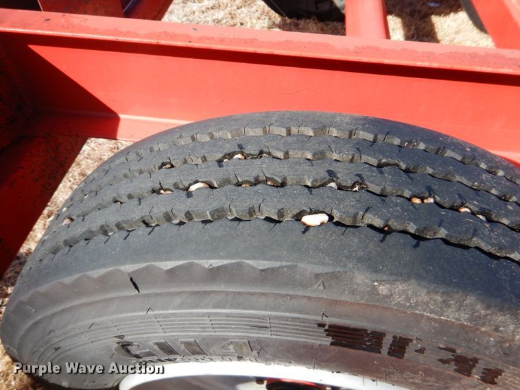 image for item DF7378 2012 Donahue EXG-180 windrower trailer