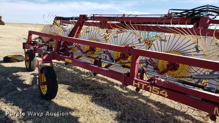 image for item DF7380 New Holland HT154 hay rake