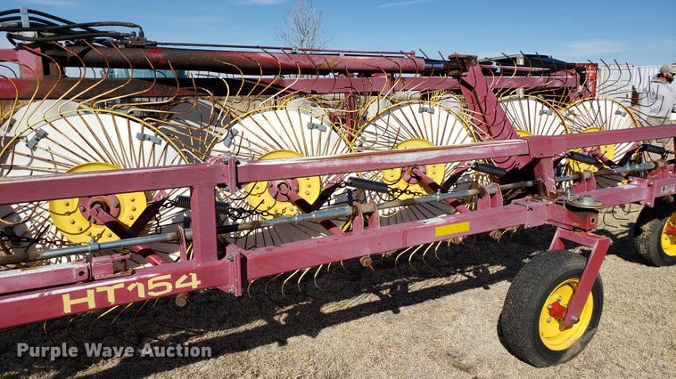 image for item DF7380 New Holland HT154 hay rake