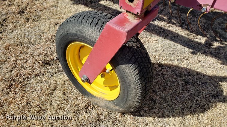 image for item DF7380 New Holland HT154 hay rake