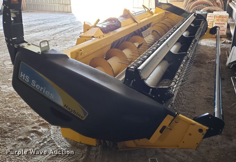 image for item DF7382 2011 New Holland 18HS Haybine double sickle windrower head