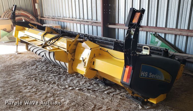image for item DF7382 2011 New Holland 18HS Haybine double sickle windrower head