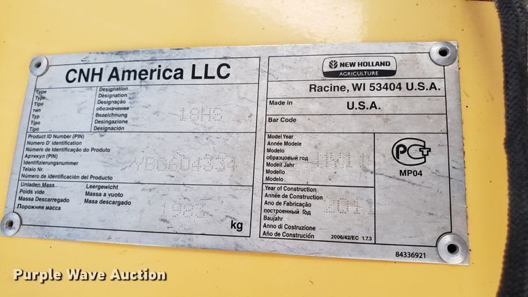 image for item DF7382 2011 New Holland 18HS Haybine double sickle windrower head