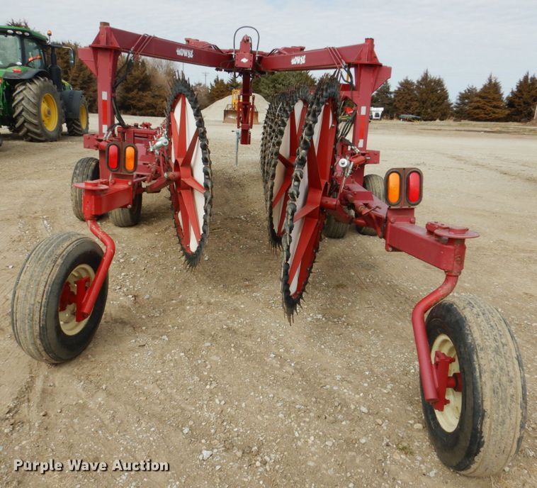 image for item DF7386 Rowse Ultimate V hay rake