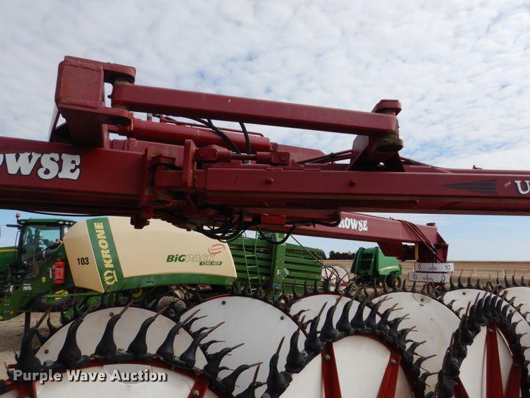 image for item DF7386 Rowse Ultimate V hay rake