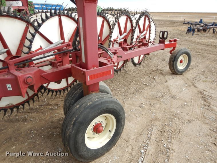 image for item DF7386 Rowse Ultimate V hay rake