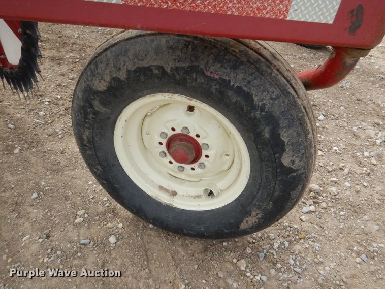 image for item DF7386 Rowse Ultimate V hay rake