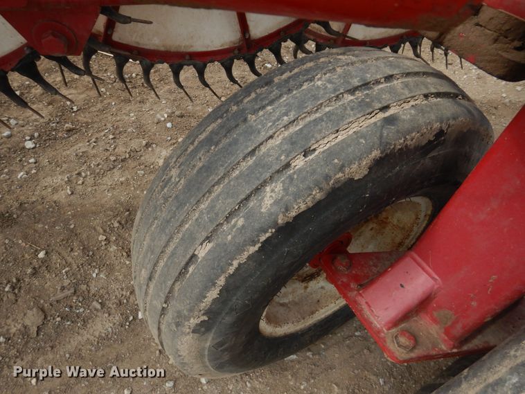 image for item DF7386 Rowse Ultimate V hay rake