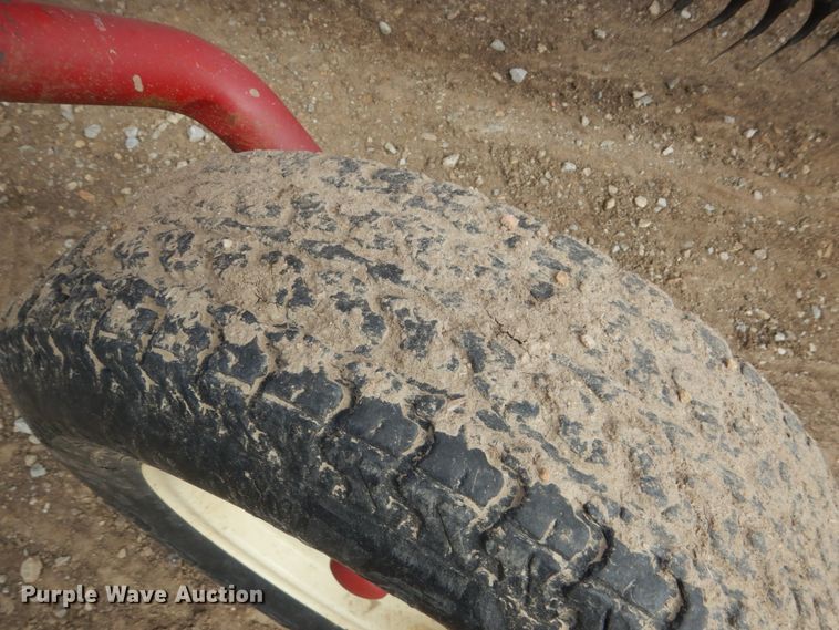 image for item DF7386 Rowse Ultimate V hay rake