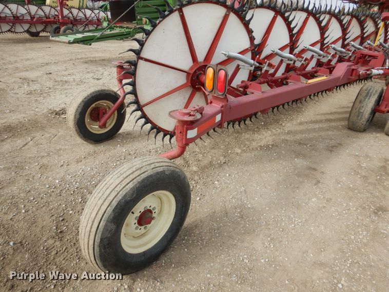 image for item DF7387 Rowse Ultimate V hay rake