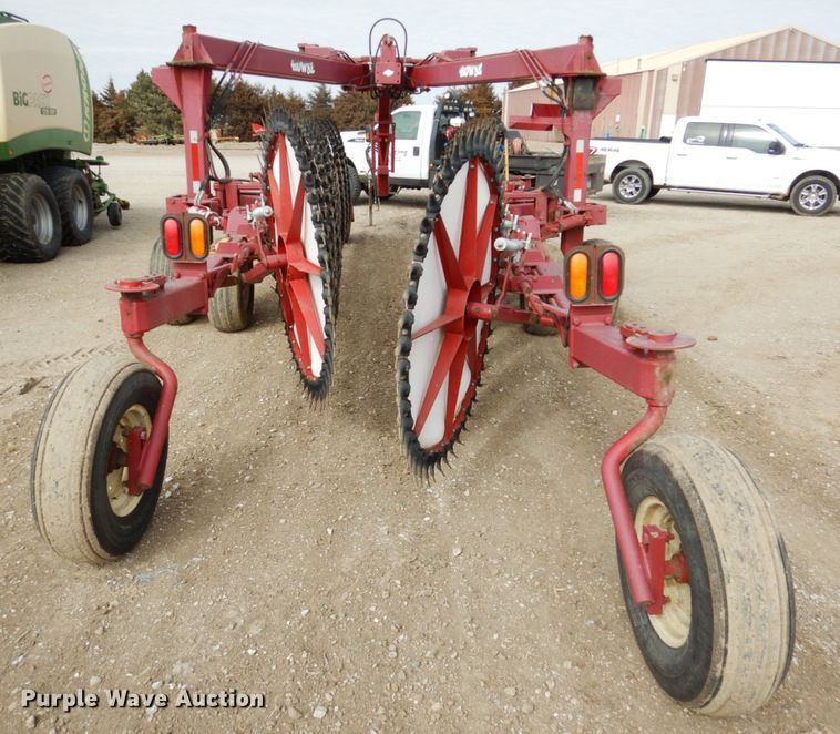 image for item DF7388 Rowse Ultimate V hay rake