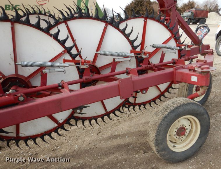 image for item DF7388 Rowse Ultimate V hay rake