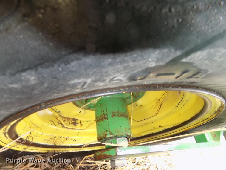 image for item DG2557 John Deere 7300 planter