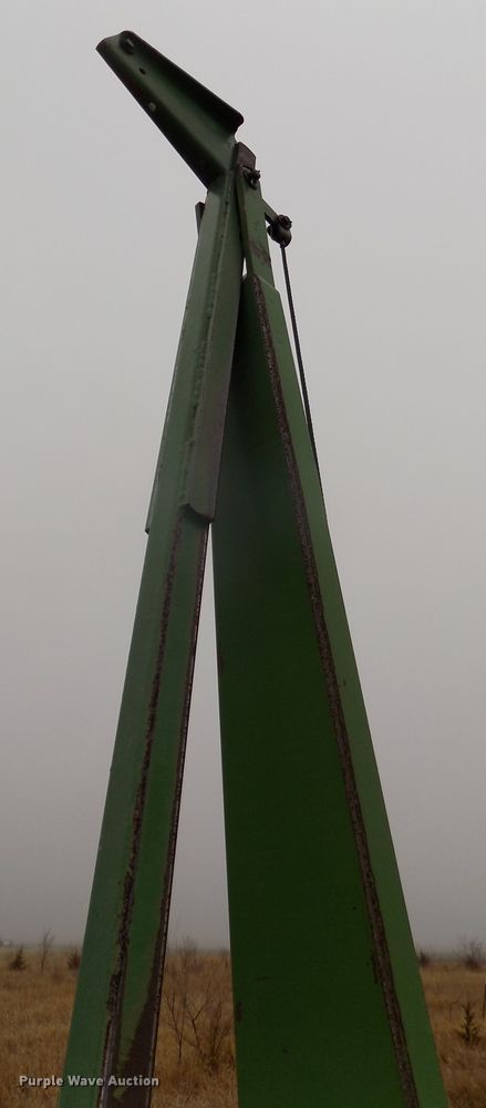 image for item DG2557 John Deere 7300 planter