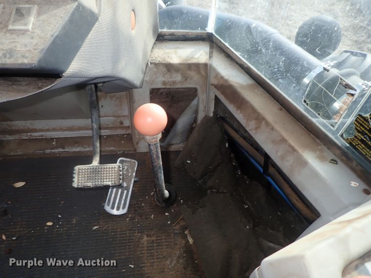 image for item DG3000 1991 Ford 846 Versatile 4WD tractor