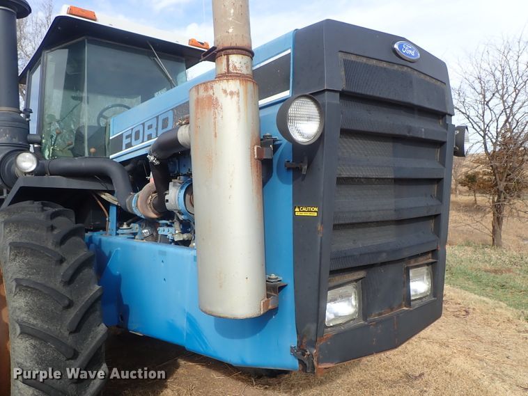 image for item DG3000 1991 Ford 846 Versatile 4WD tractor