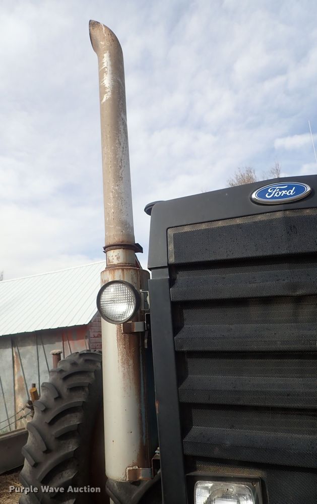 image for item DG3000 1991 Ford 846 Versatile 4WD tractor