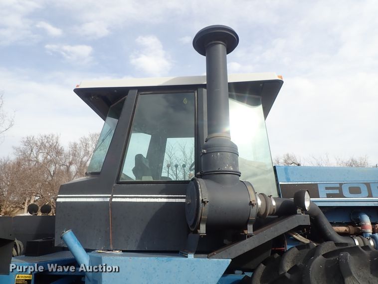 image for item DG3000 1991 Ford 846 Versatile 4WD tractor