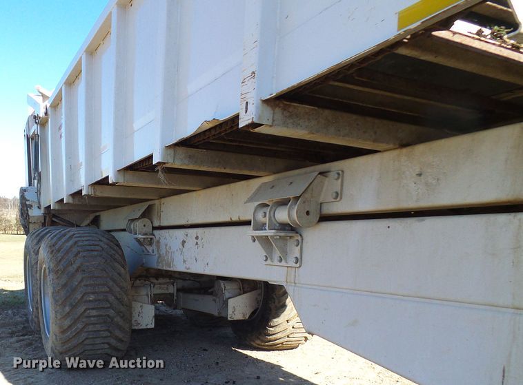 image for item DG5575 Kuhn Knight Prospread PSC181 manure spreader