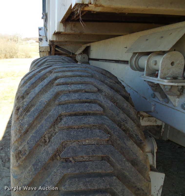 image for item DG5575 Kuhn Knight Prospread PSC181 manure spreader