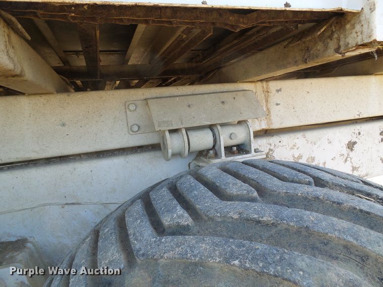 image for item DG5575 Kuhn Knight Prospread PSC181 manure spreader