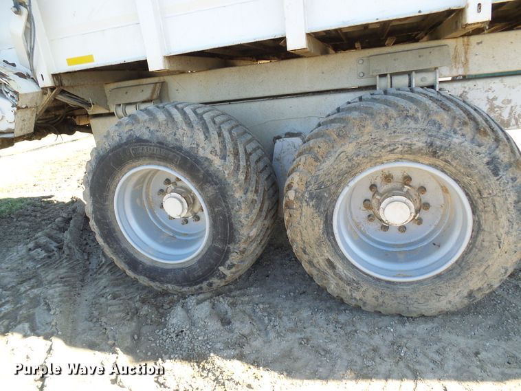 image for item DG5575 Kuhn Knight Prospread PSC181 manure spreader