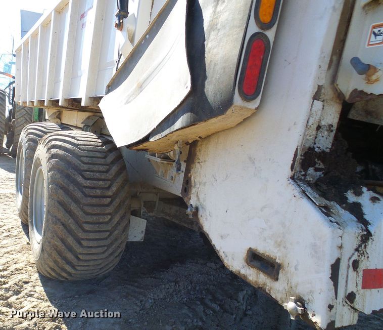 image for item DG5575 Kuhn Knight Prospread PSC181 manure spreader