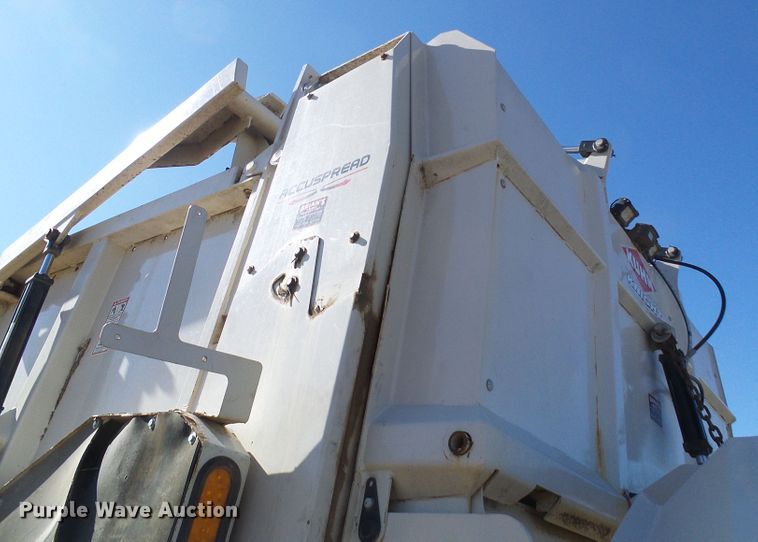 image for item DG5575 Kuhn Knight Prospread PSC181 manure spreader