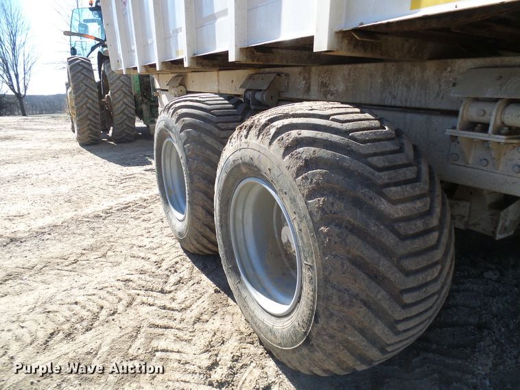 image for item DG5575 Kuhn Knight Prospread PSC181 manure spreader