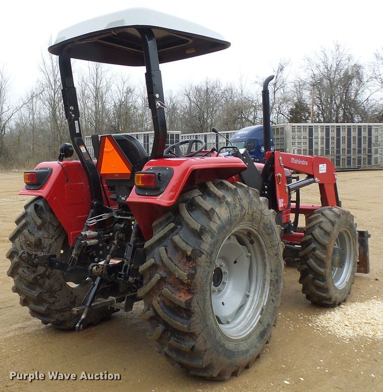 image for item DG5577 Mahindra 5570 HFWD tractor
