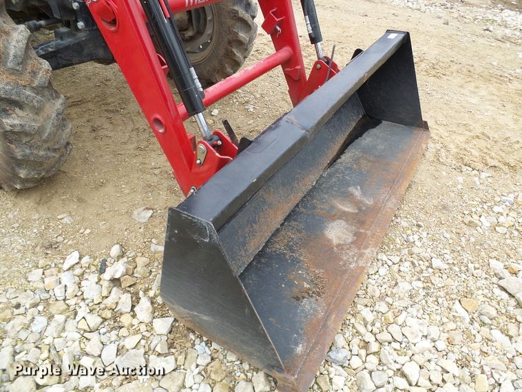 image for item DG5577 Mahindra 5570 HFWD tractor