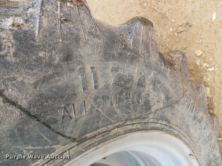 image for item DG5577 Mahindra 5570 HFWD tractor