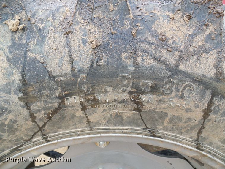 image for item DG5577 Mahindra 5570 HFWD tractor