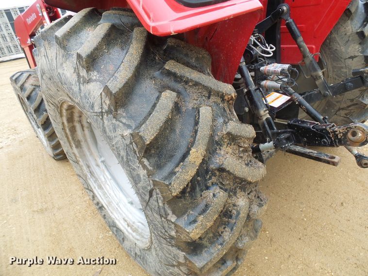 image for item DG5577 Mahindra 5570 HFWD tractor