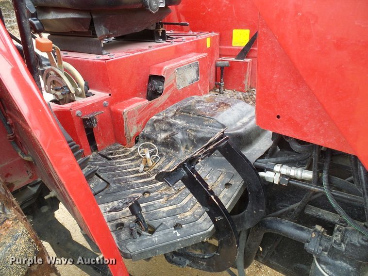 image for item DG5577 Mahindra 5570 HFWD tractor