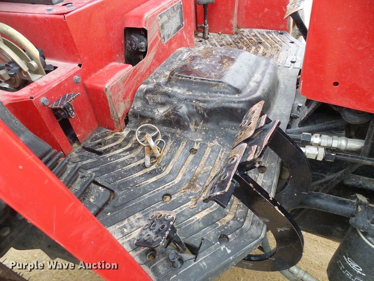 image for item DG5577 Mahindra 5570 HFWD tractor