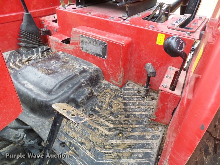 image for item DG5577 Mahindra 5570 HFWD tractor