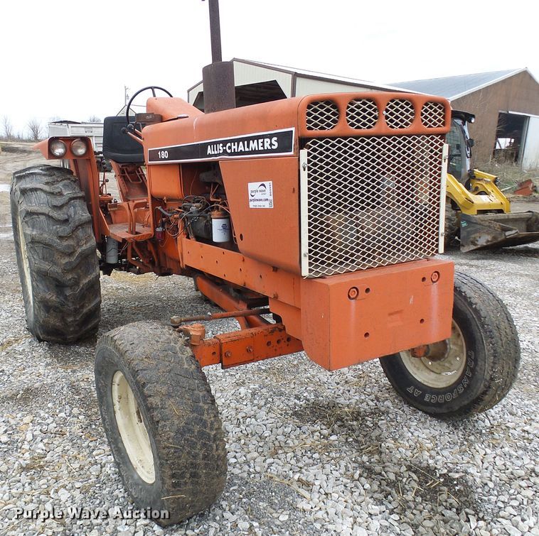 image for item DG5591 Allis Chalmers 180 tractor