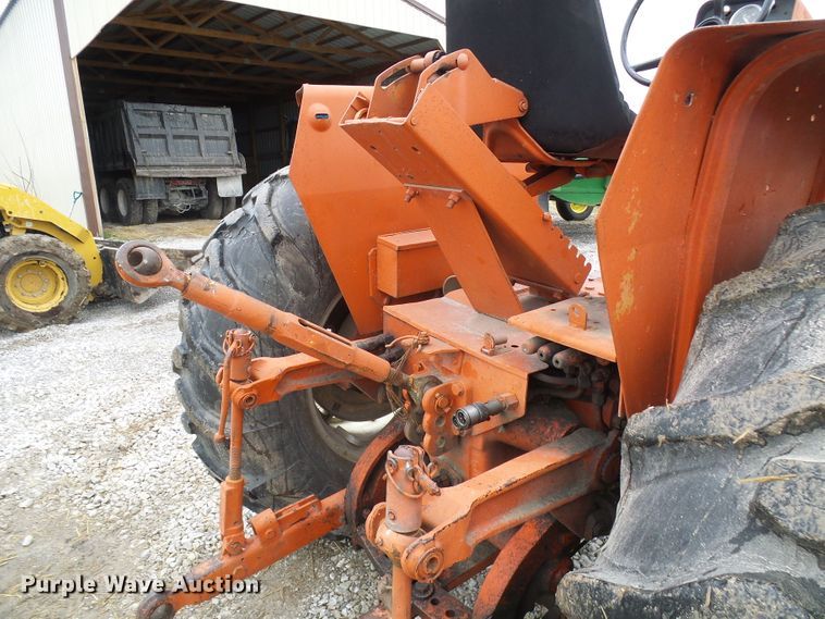 image for item DG5591 Allis Chalmers 180 tractor