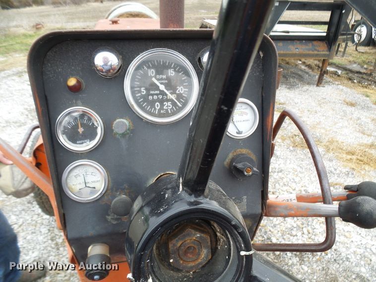 image for item DG5591 Allis Chalmers 180 tractor