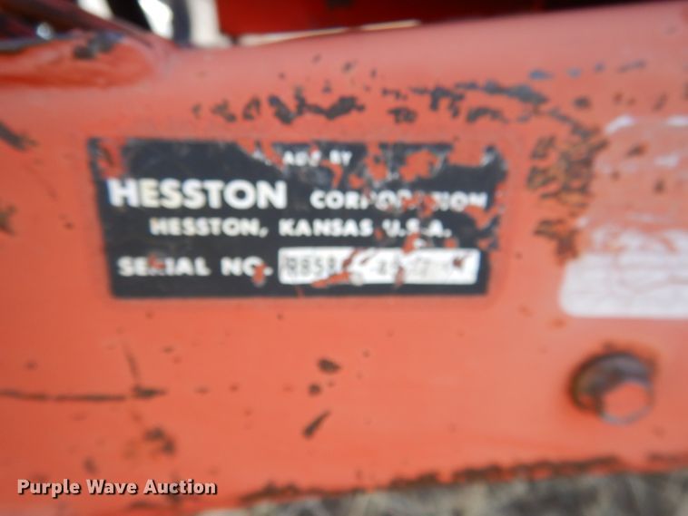 image for item DG5931 Hesston 5800 round baler