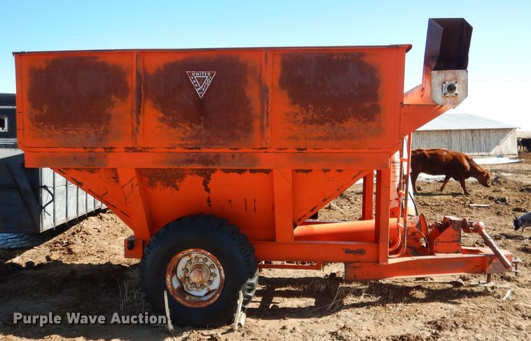 image for item DG5933 United grain cart