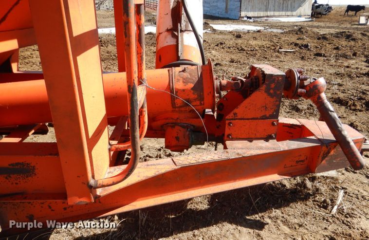 image for item DG5933 United grain cart