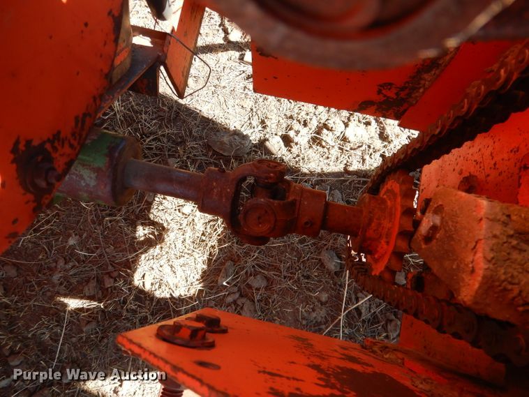 image for item DG5933 United grain cart