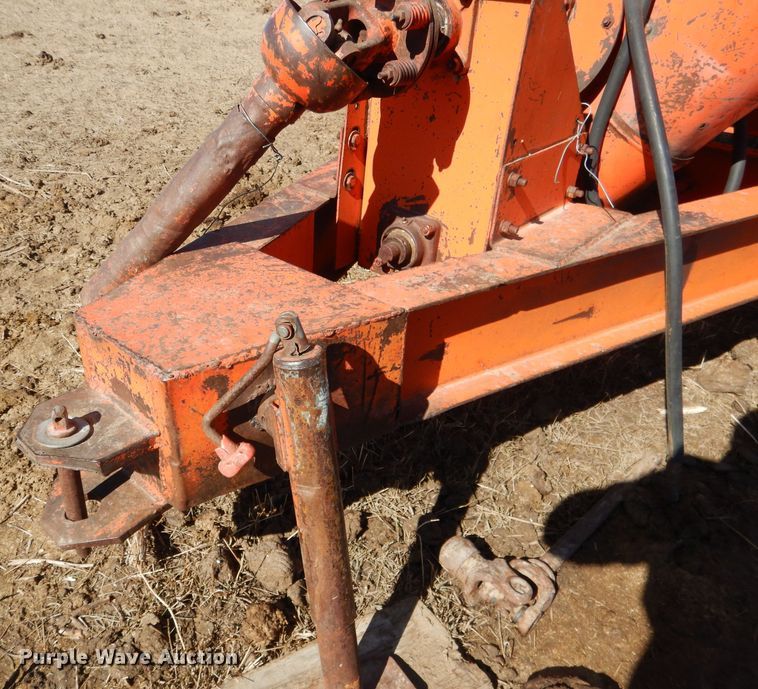 image for item DG5933 United grain cart