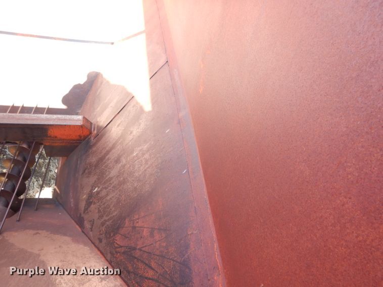 image for item DG5933 United grain cart